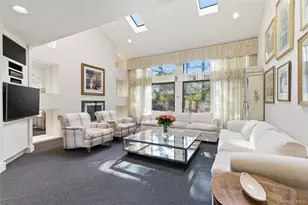 30 Yale Dr, Manhasset, NY 11030 - Photo 14