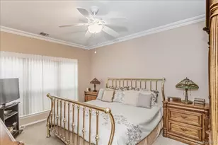 117 Carriage Ln, Plainview, NY 11803 - Photo 14