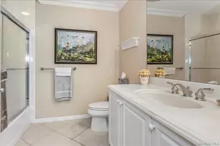 117 Carriage Ln, Plainview, NY 11803 - Photo 18