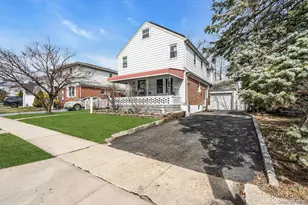 30 Norfolk Dr E, Elmont, NY 11003 - Photo 2