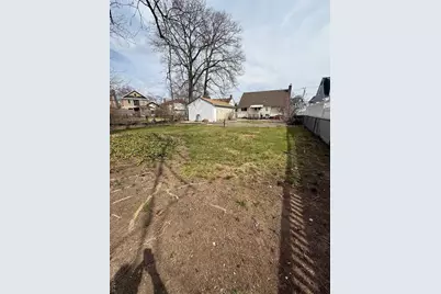 75 Denton Avenue, Lynbrook, NY 11563 - Photo 4