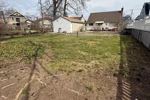 75 Denton Ave, Lynbrook, NY 11563 - Photo 4