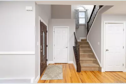 503 Weeks Avenue, Manorville, NY 11949 - Photo 4