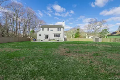 503 Weeks Avenue, Manorville, NY 11949 - Photo 20