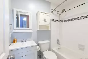 503 Weeks Ave, Manorville, NY 11949 - Photo 8