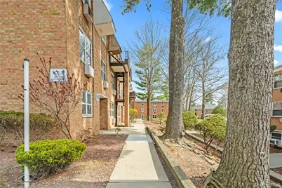 180 Kearsing Parkway #G, Monsey, NY 10952 - Photo 18