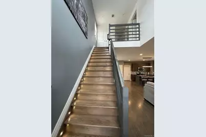 599 Park Avenue, West Hempstead, NY 11552 - Photo 10