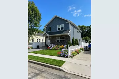 599 Park Avenue, West Hempstead, NY 11552 - Photo 2