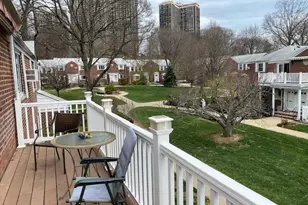 264-15 Langston Ave, Glen Oaks, NY 11004 - Photo 4