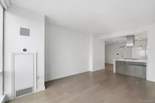 450 W 42nd St, New York, NY 10036 - Photo 16