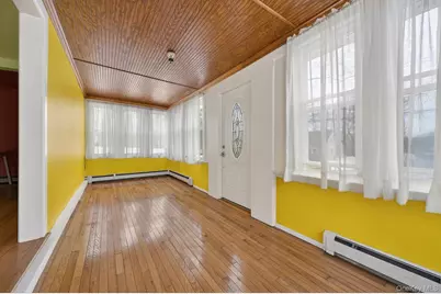 87 8th Avenue, Huntington Station, NY 11746 - Photo 4