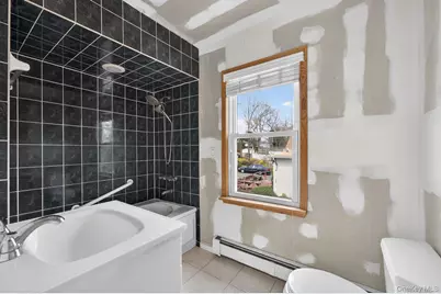 87 8th Avenue, Huntington Station, NY 11746 - Photo 18