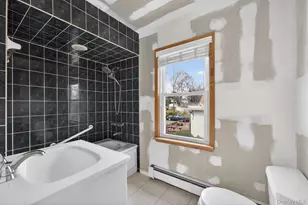 87 8th Ave, Huntington Station, NY 11746 - Photo 18