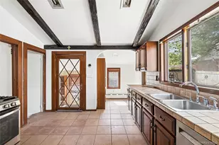 74 Valentine Ave, Glen Cove, NY 11542 - Photo 10