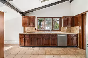 74 Valentine Ave, Glen Cove, NY 11542 - Photo 8