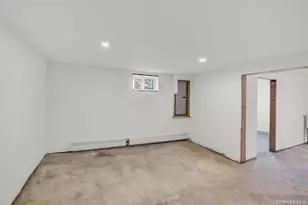 37 Oklahoma Ave, Bay Shore, NY 11706 - Photo 10