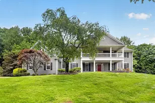 4 Pearl Ct, Katonah, NY 10536 - Photo 2