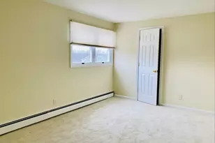 23 Grossman St, Melville, NY 11747 - Photo 8