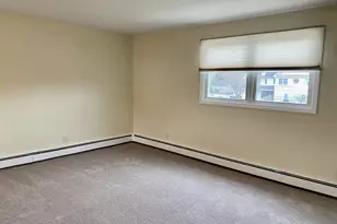 23 Grossman St, Melville, NY 11747 - Photo 4