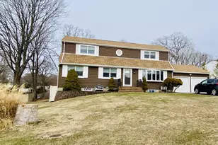 23 Grossman St, Melville, NY 11747 - Photo 12