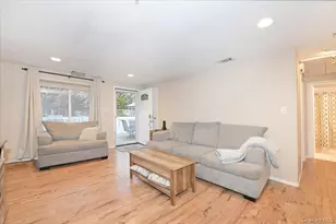 271 Birchwood Rd, Medford, NY 11763 - Photo 8