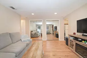 271 Birchwood Rd, Medford, NY 11763 - Photo 4