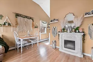 2192 6th St, East Meadow, NY 11554 - Photo 18