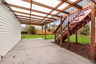 2192 6th St, East Meadow, NY 11554 - Photo 22