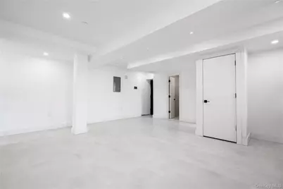 315 W Broadway #BE, Long Beach, NY 11561 - Photo 12