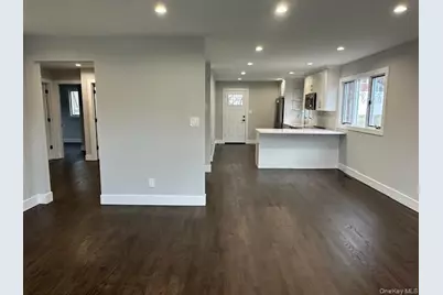 5 Linwood Road N #1st Fl, Port Washington, NY 11050 - Photo 2