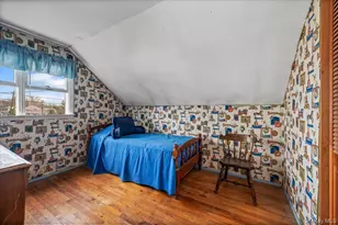 145 Raleigh Ln, West Islip, NY 11795 - Photo 16