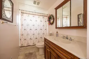 145 Raleigh Ln, West Islip, NY 11795 - Photo 18