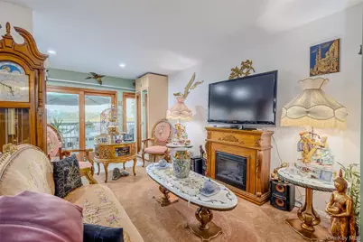 49 Ann Drive E, Freeport, NY 11520 - Photo 2