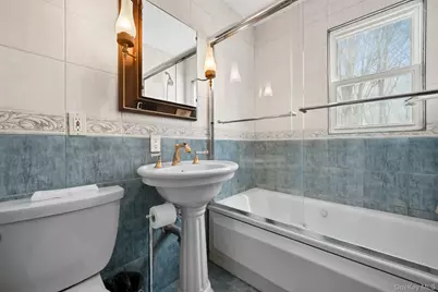 281 Woodacres Road, Patchogue, NY 11772 - Photo 10