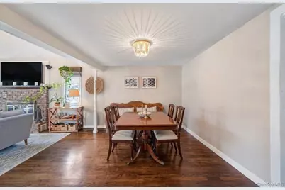 990 Thomas Avenue, Baldwin, NY 11510 - Photo 16