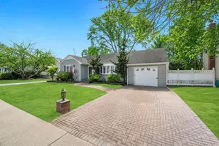 990 Thomas Ave, Baldwin, NY 11510 - Photo 4