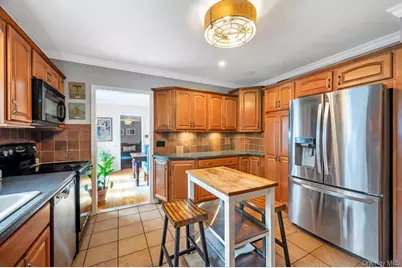 990 Thomas Avenue, Baldwin, NY 11510 - Photo 14