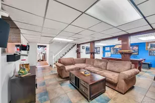 990 Thomas Ave, Baldwin, NY 11510 - Photo 32