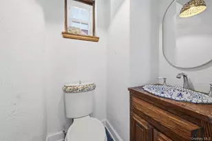 22 Brookville Rd, Muttontown, NY 11545 - Photo 12