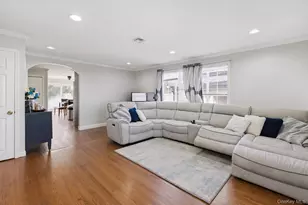 108 Fourth St, Brentwood, NY 11717 - Photo 20