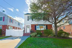 72 Spruce St, West Hempstead, NY 11552 - Photo 4