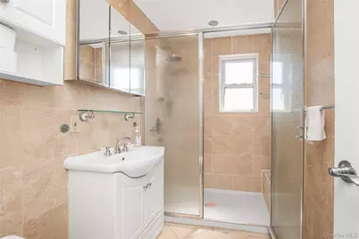 2768 Netherland Avenue, Bronx, NY 10463 - Photo 10