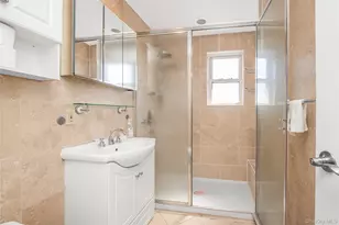 2768 Netherland Ave, Bronx, NY 10463 - Photo 10