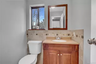 242 Trout Brook Ln, Aquebogue, NY 11901 - Photo 22