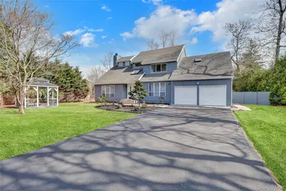 242 Trout Brook Lane, Aquebogue, NY 11901 - Photo 2