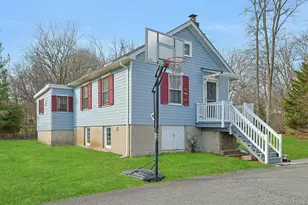 200 Bardonia Rd, Bardonia, NY 10954 - Photo 4