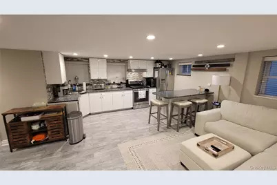 85 Mohawk Avenue #Garden, Long Beach, NY 11561 - Photo 1