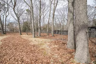 18 Maple Ave, Bellport, NY 11713 - Photo 16