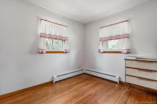 18 Maple Ave, Bellport, NY 11713 - Photo 8