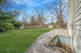 344 Woods Rd, North Babylon, NY 11703 - Photo 6